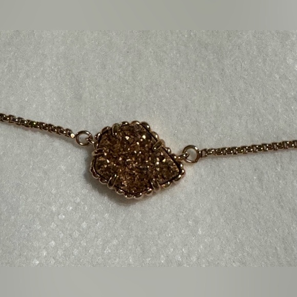 Kendra Scott Drusy Necklace Goldtone, Excellent Pre-Owned Condition 18”+ 1.5 Ext - Picture 7 of 7